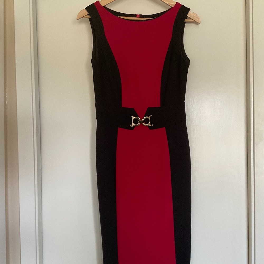 Cachê Sleeveless Red and Black Dress Size 2